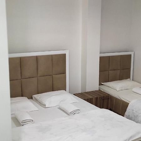 Hotel Heimli Πρίστινα Εξωτερικό φωτογραφία